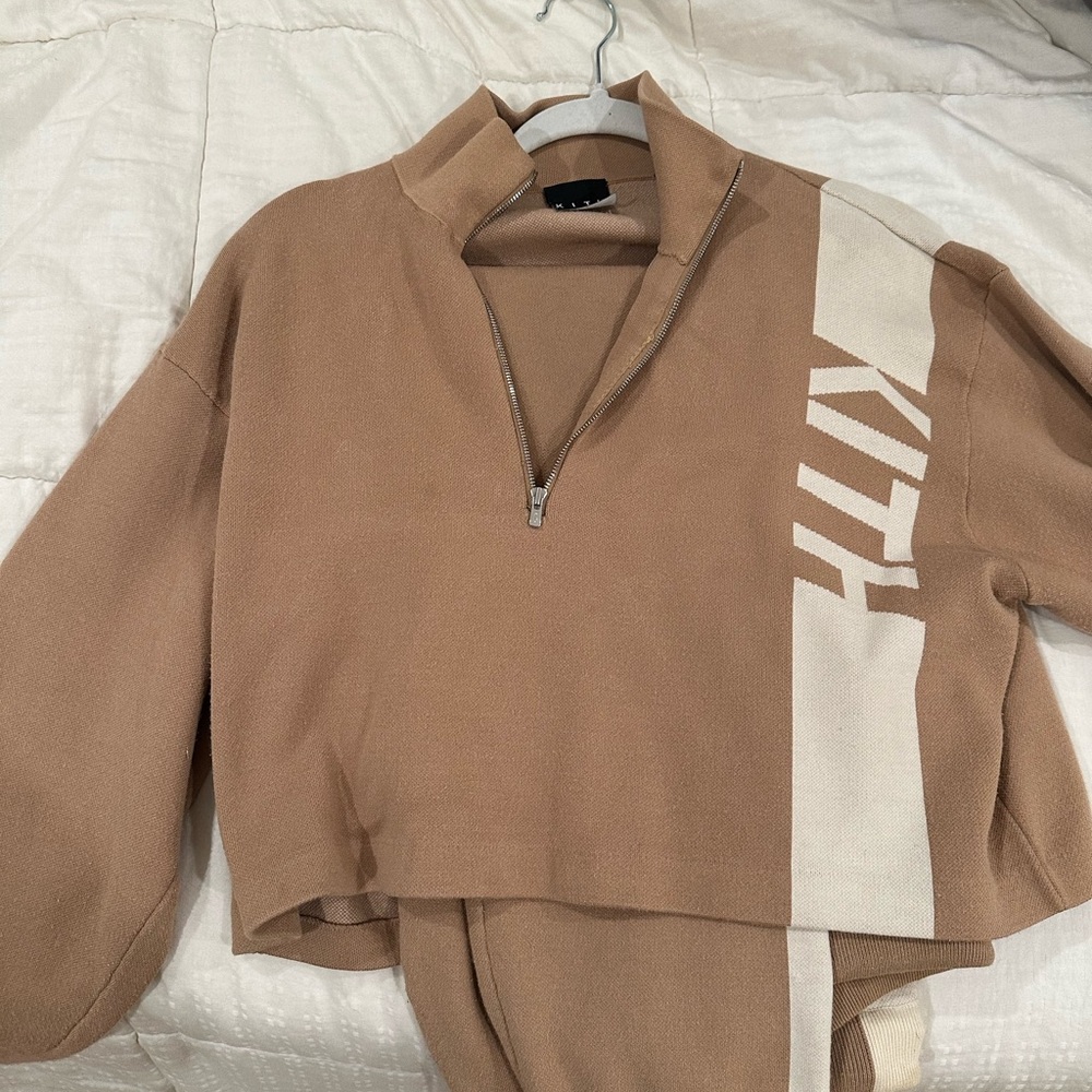 Kith women’s set